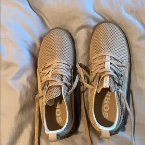 Sorel pale pink waterproof sneaker sz. 7.5 worn 1x